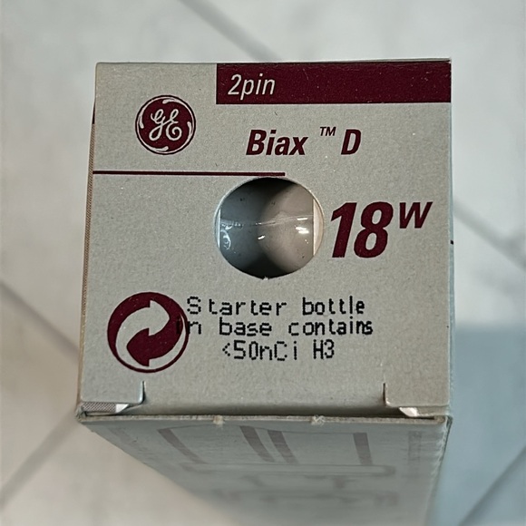 NWOT General Electric Biax D 18 watts 2 pin light bulb - BOX OF 10 bulbs - Picture 4 of 7